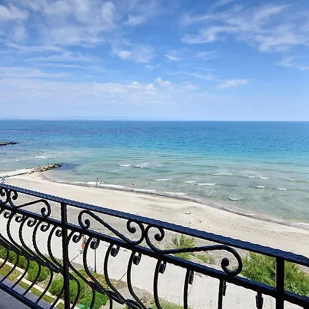 Seafront Lägenhet