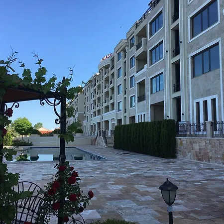 Apartment Pomorie Seafront Apartments *