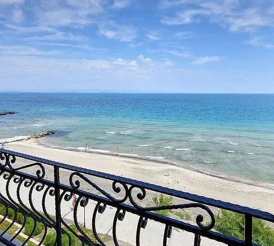 Seafront Appartamento